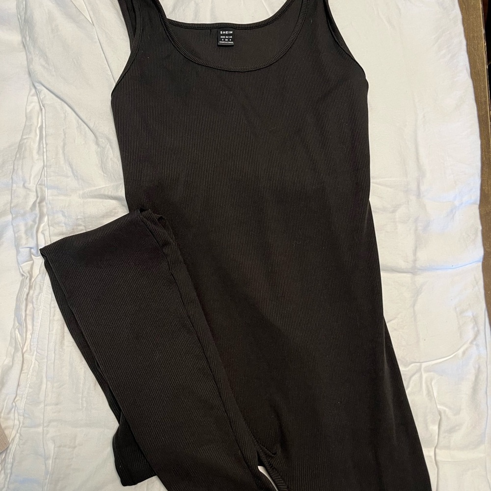 Black Ribbed Tank Top and Leggings Set